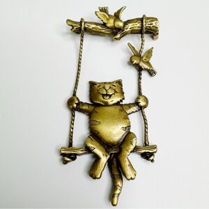 JJ Jonette Jewelry Gold Cat on Swing Brooch Pin Figural Whimsical Vintage 1980’s